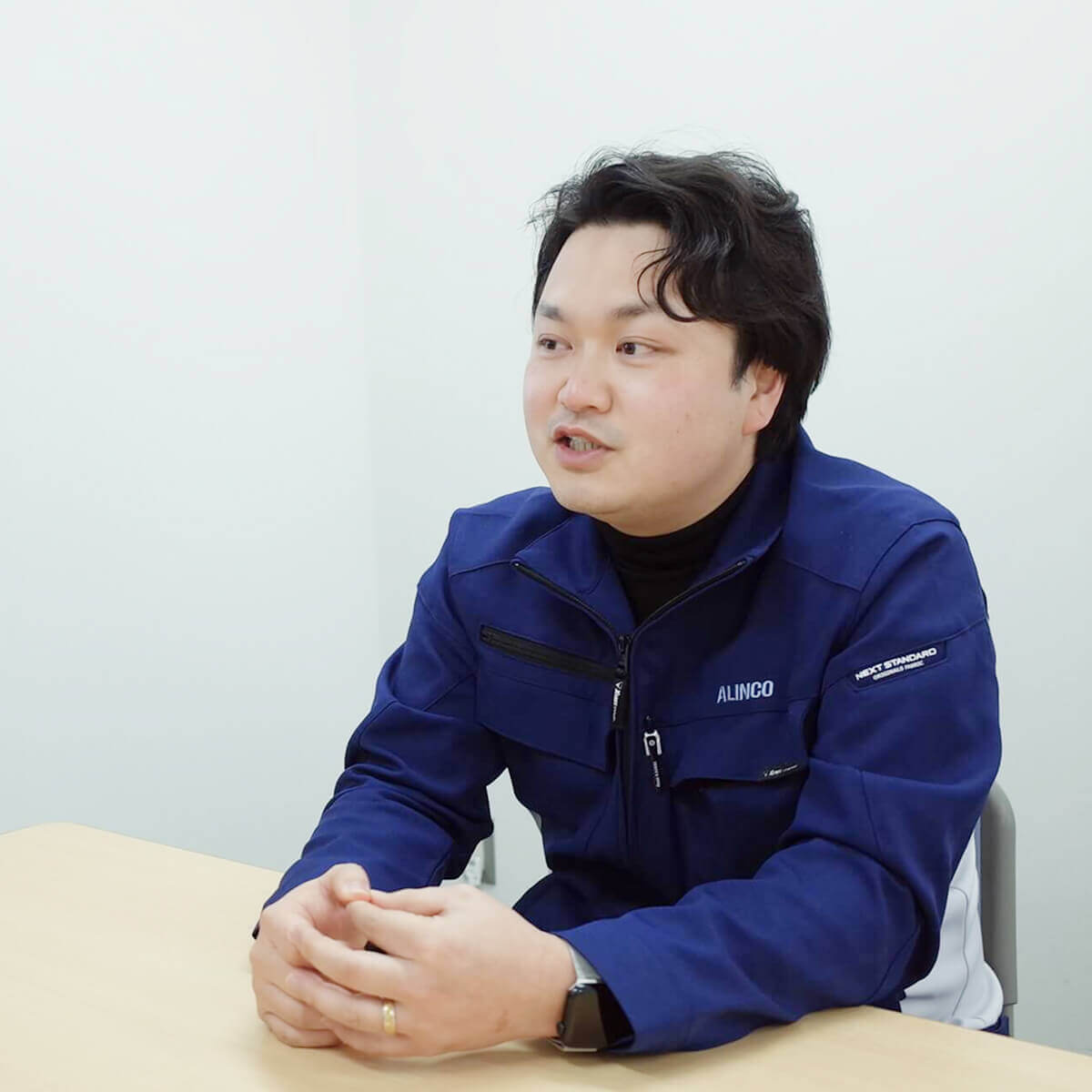 生産管理部(2018年キャリア採用)Y.Tさんの働く様子やインタビュー風景